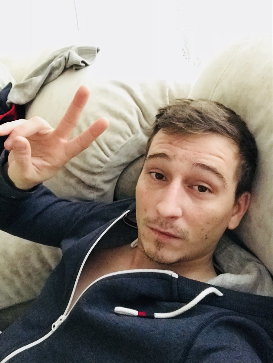 APanchos05's tweet photo. Waiting for you 😏 https://t.co/DXAutR1po8