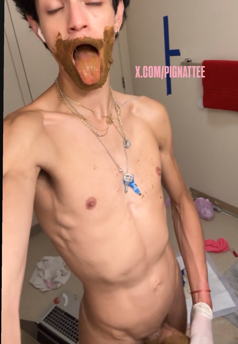 urfavpissboy's tweet photo. @sfnattee knows his place 🚽💩

dm to purchase this f@gs dirtiest videos 

#humantoilet #humanurinal #twinkscat #scat #malescat #gayscat  #asstomouth #humiliation #gaypig #twinkscat #gayshit #pig #twink  #humantoilet #exposure https://t.co/LMbwowZhFD