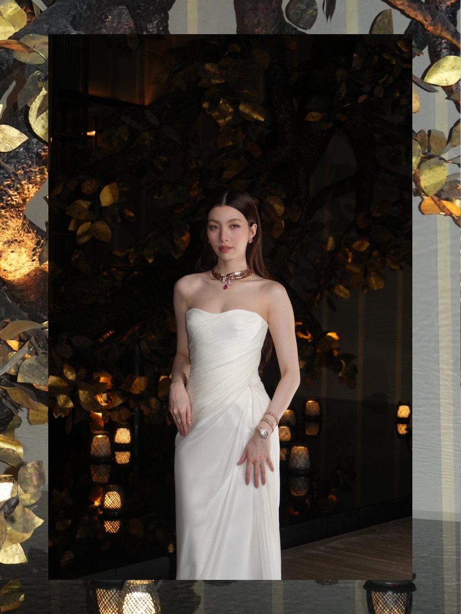 pkornns's tweet photo. that’s the kind of beauty that deserves to be displayed in the museum

#ORMFRIENDOFBVLGARI 
#OrmKornnaphat #Bvlgari https://t.co/phulzMOYFJ
