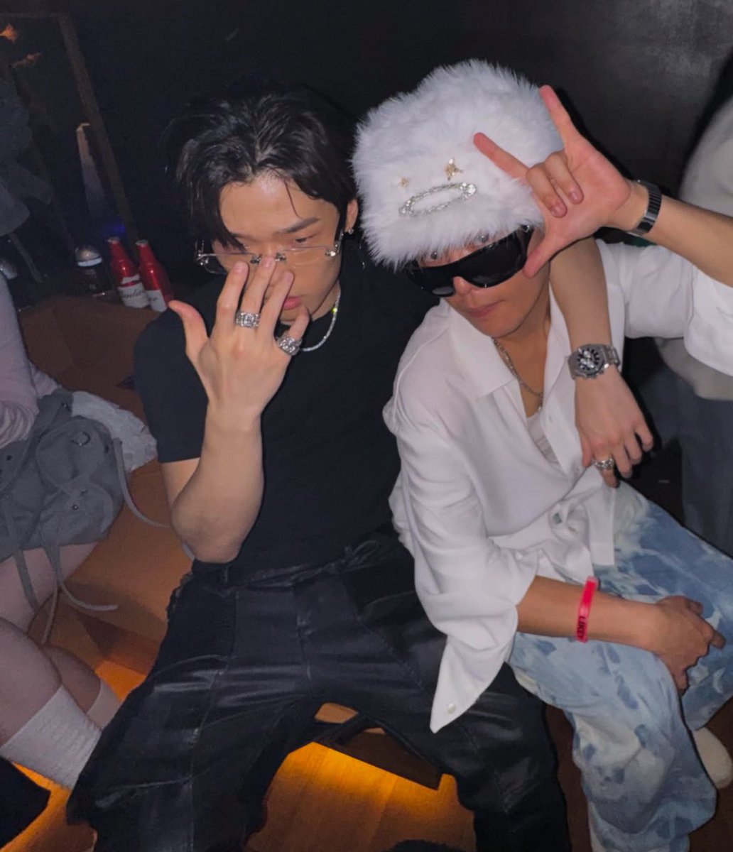 xhoone's tweet photo. 김하온 옛���엔 활발갈색푸들이였다면
지금은 시크도도새침냥냥이같음..특히 깐머할때 https://t.co/xONAV0arEb