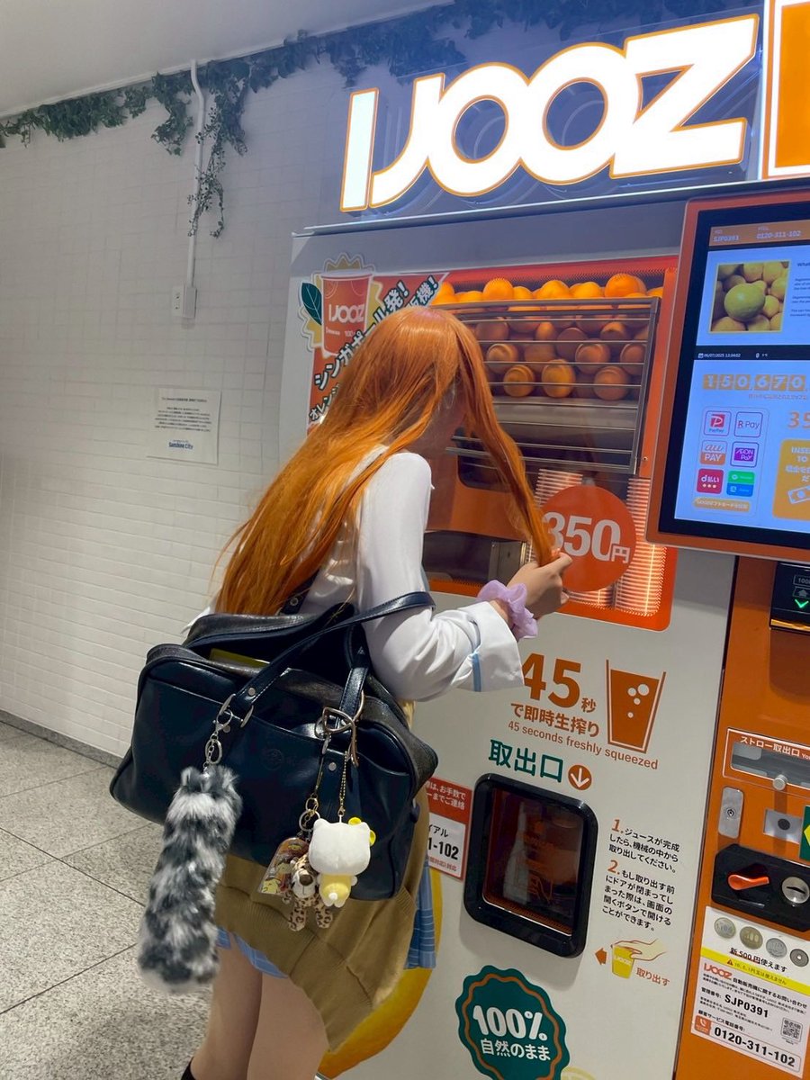 3710_cos_'s tweet photo. アクセサリーだけじゃなく、鞄につけるキーホルダー等もかなり拘った記憶あります
これは同系色smkﾁｬｿ

 #学マスコスプレ https://t.co/Q9kKqimvoW
