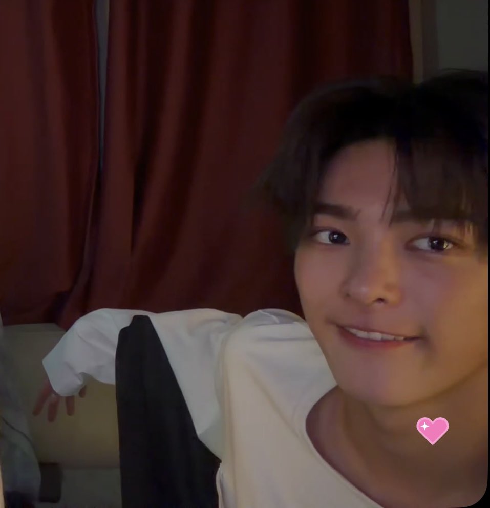 냐냐 tweet media