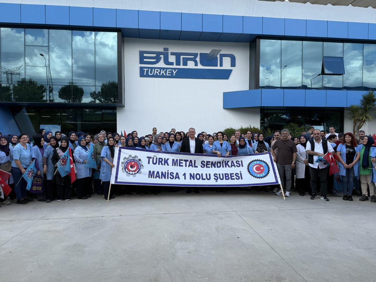 ercandereli45's tweet photo. Sayın Genel Başkanımız Uysal ALTUNDAĞ’ın önderliğinde Tam 22 aydır büyük bir kararlılıkla sürdürdüğümüz Bitron örgütlenme mücadelemiz ve TİS görüşmelerimiz, bugün itibarıyla zaferle ve anlaşmayla sonuçlanmıştır! https://t.co/fYrjiOr3Of