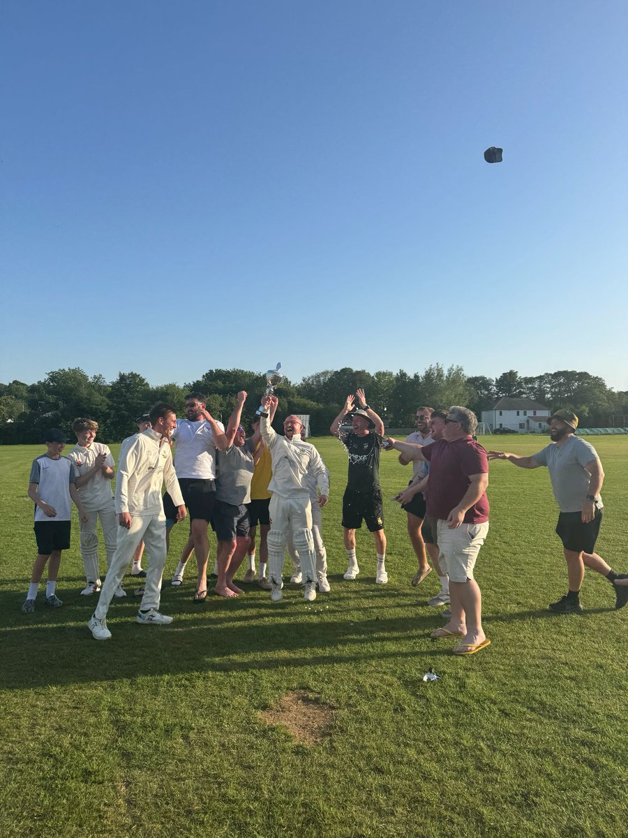Ponthir Cricket Club tweet media