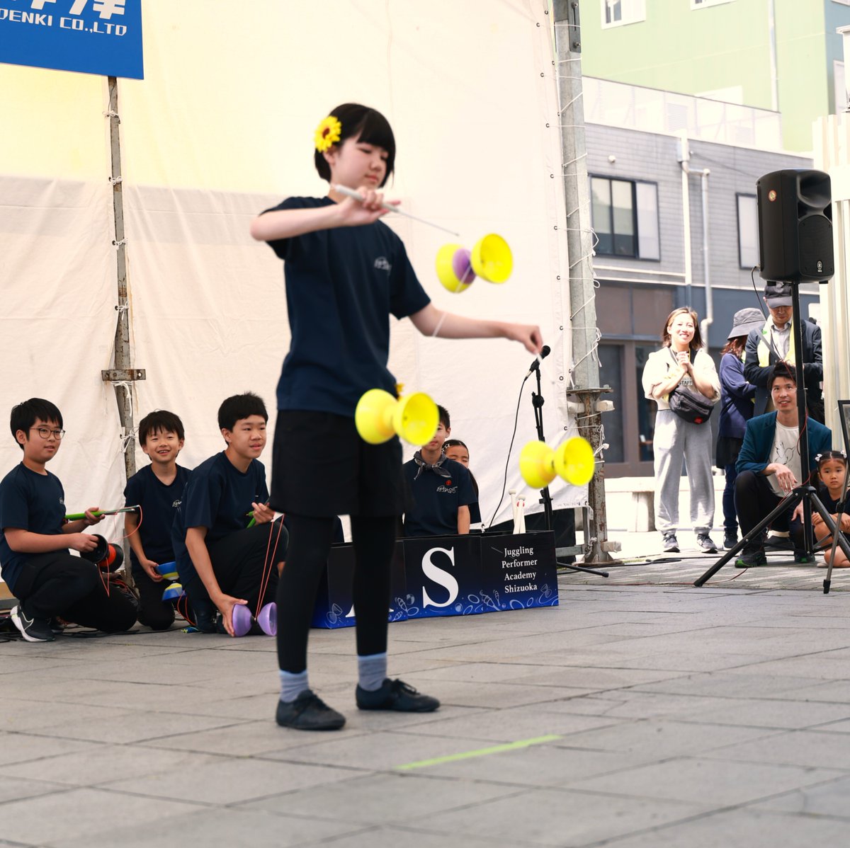kSh9egDfEGGaY4Q's tweet photo. JPASさん
あおばフェス　2026.05.24(日)ポイントB4
朝まえぴーさんとTANOUEさんに会ったら
JPAS可愛いから観てあげてください
と言われ観に行きました。
小学生主体のチームですが
ディアボロ3個操る子もいて
レベルの高さに驚きました！！
#JPAS
#あおばフェス https://t.co/2CDoJOoGqj