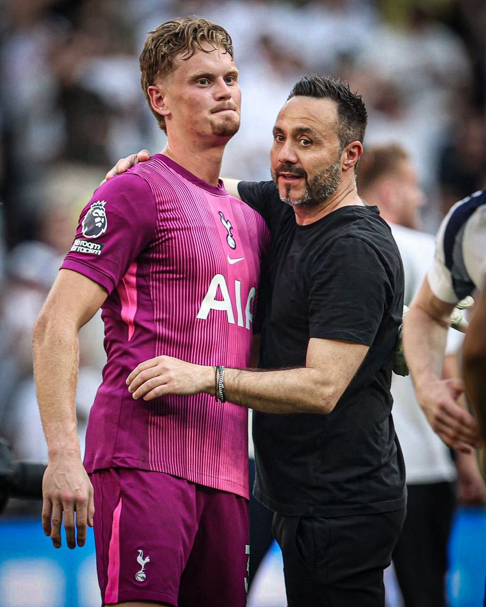 Spurs Army tweet media