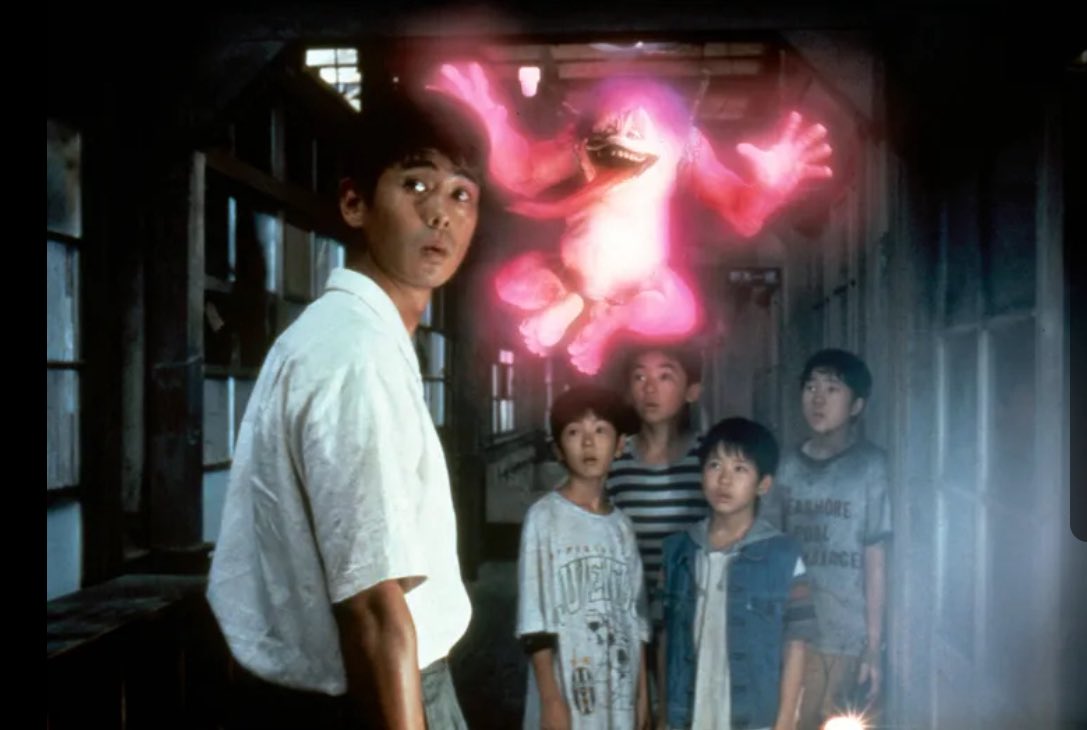 HAYAO22's tweet photo. 自分は保育園の時
カクレンジャーで妖怪を知り、
小学生の時、学校の怪談を見たり
妖怪図鑑買ってハマりましたね
( ᜊ°-° )ᜊ https://t.co/MRtwX6NyrB