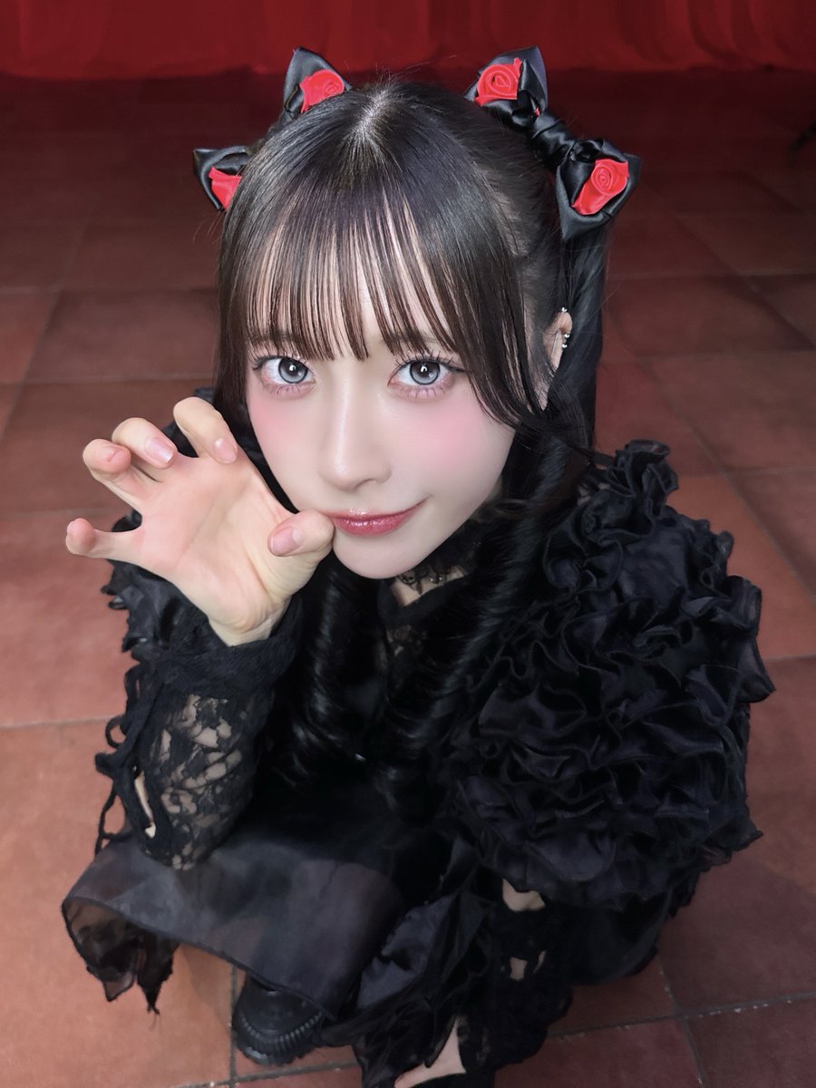 汐見まとい tweet media