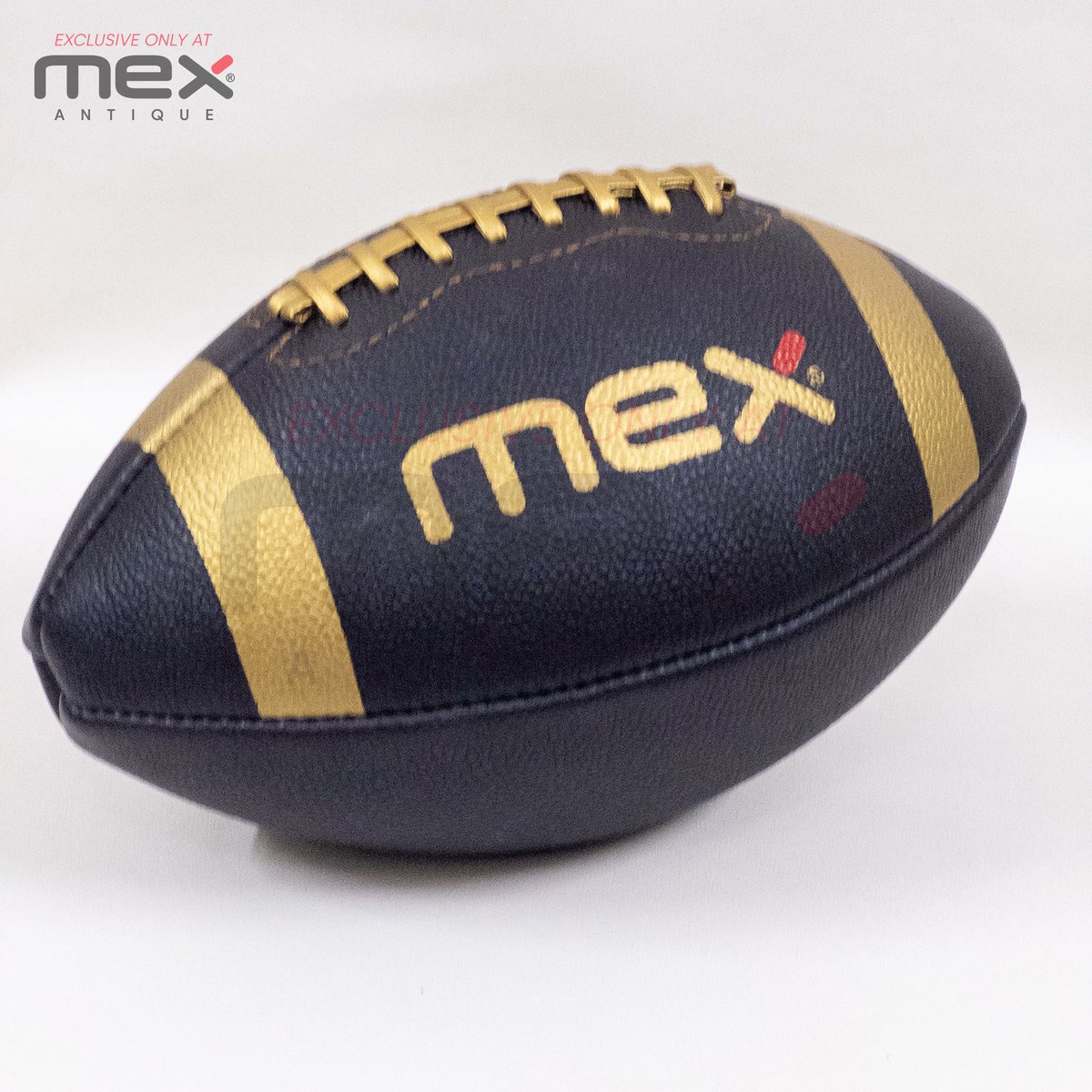 mex_antique's tweet photo. See this Instagram photo by @mexantique 
https://t.co/cBbEM1LSaU 
#americanfootball #lacesball https://t.co/fPx8PvKjyx