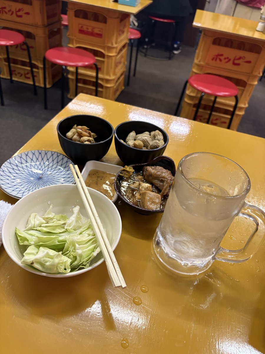 HALBAL's tweet photo. 1人呑みが最高なんよ！😎
今日は久々に泣いてしもうた。
もう少しだ。頑張れあたし！ https://t.co/GvIIe8NZrc