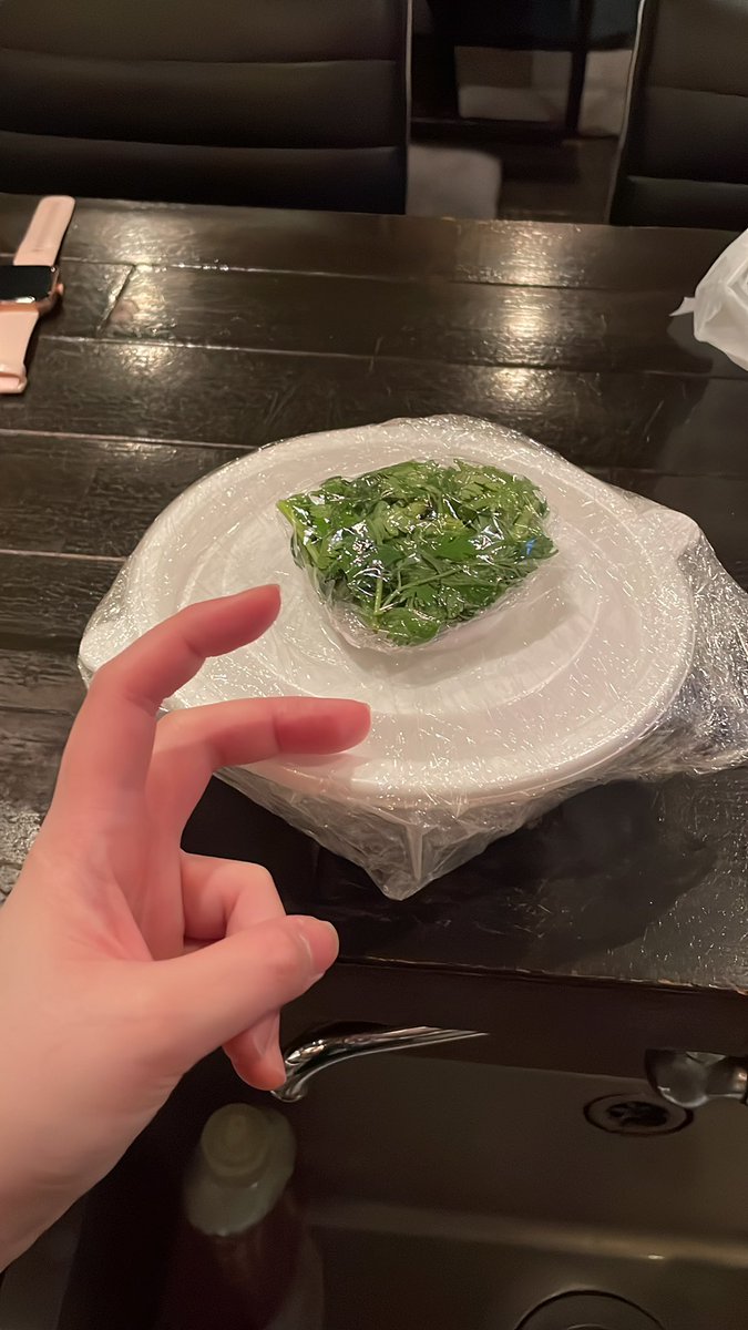 めんま tweet media