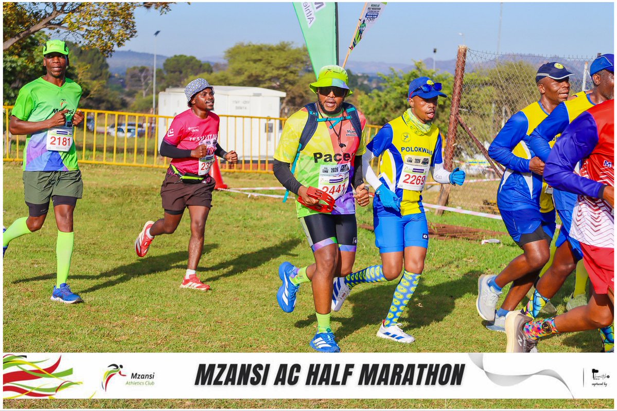 rhinono26's tweet photo. Consistency is key, let me apprwciate the passngers who hoop into Presh Bgf Express sub2:00 bus and the bus was parked safely @01:57:34 @MzansiAc @adidasZA Pro4 gave me wings #TrapnLos #TrapnLos #Runningwithtumisole #skafelamoya #Ipaintedmyrun #kissmadolologang #runningcommunity https://t.co/NV7ocPqayX