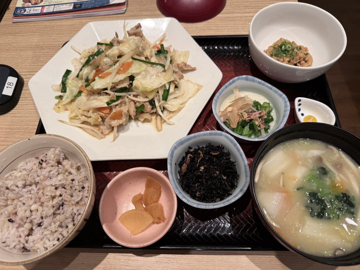 せんとす tweet media