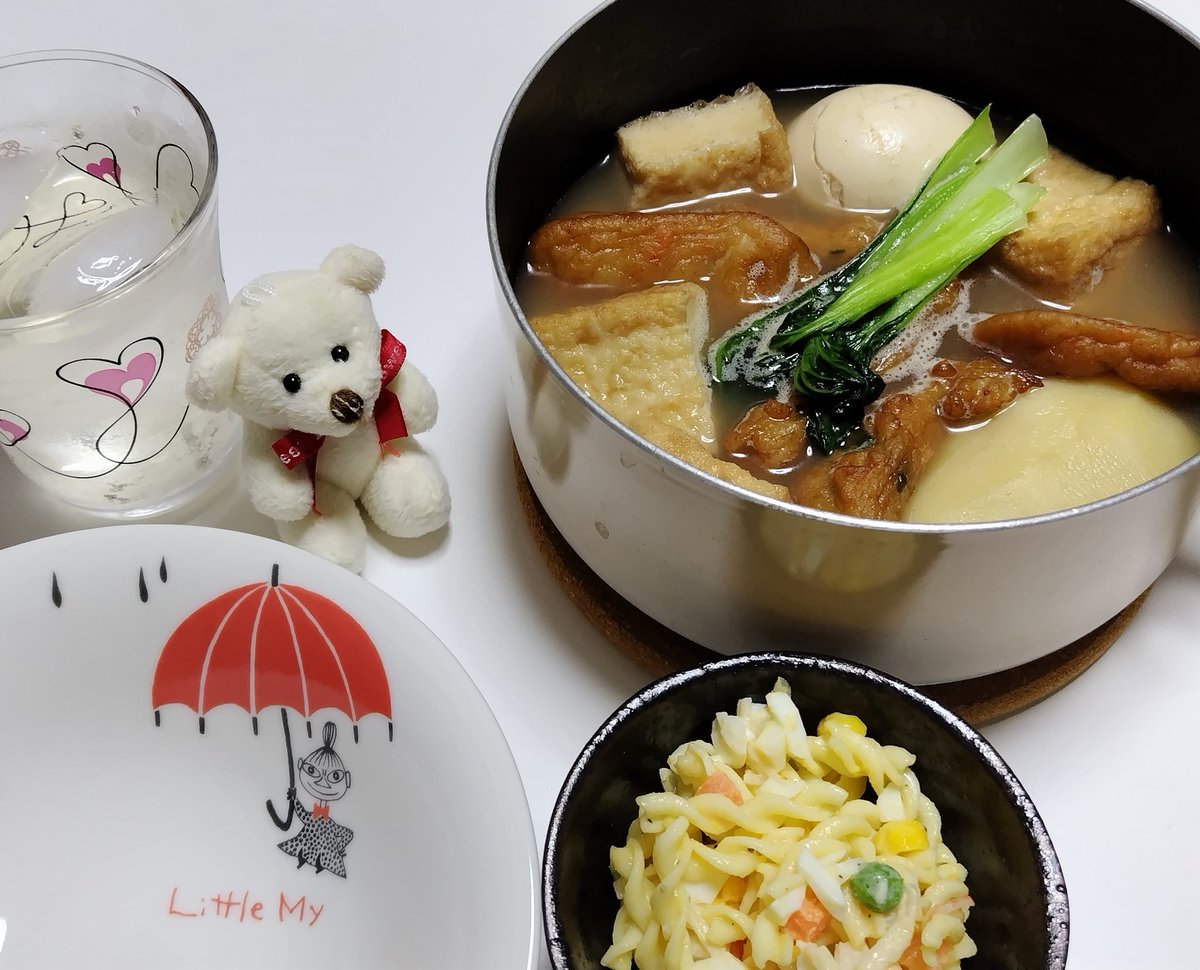 94Alice2's tweet photo. #おうちごはん
おでん(有り合わせ具材)、マカサラ(昨夜のお残り)
梅酒サワーと共に…と思ったのに、食べる前に1杯飲んじゃいました😅
暑いと炭酸系 旨いっすね
#ごちそうさま https://t.co/CSfv3p4NxX