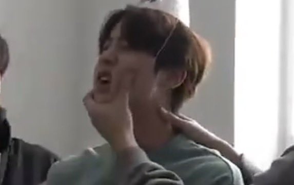 seokjinnie's cheeks 👨🏻‍🚀💙 tweet media