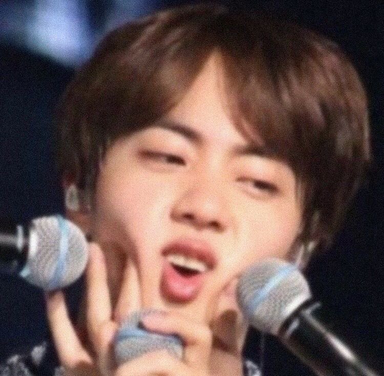 seokjinnie's cheeks 👨🏻‍🚀💙 tweet media