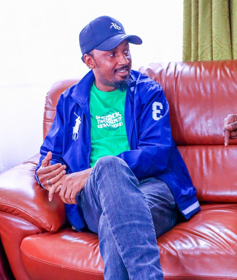 Sen. Karungo wa Thang'wa tweet media