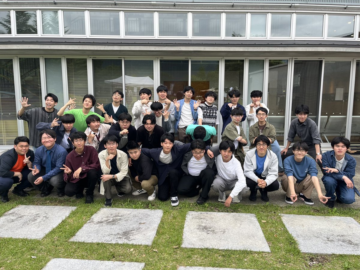 shin_gleeclub's tweet photo. こんにちは、信州大学グリークラブです‼️
昨日、松川村で行われた「安曇野まつかわ五月の風音楽祭」に参加しました✨
12名の新入団員たちの初ステージ🔥
みんな素晴らしい歌声を披露してくれました👀
ソロもブラボー👏
非常に楽しい一日でした😎
今年度は始まったばかり‼️まだまた頑張るぞ〜💪💪💪 https://t.co/Qn0bxtLMbs