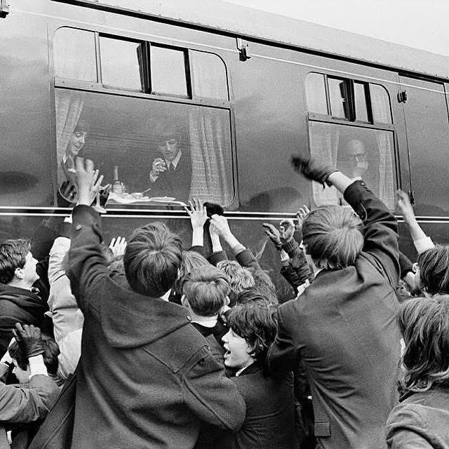 Beatles Tours London tweet media