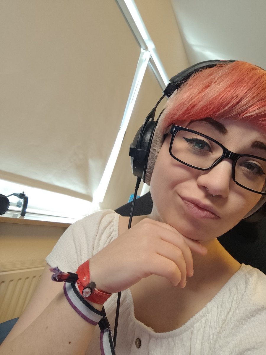 Julia/Keen tweet media