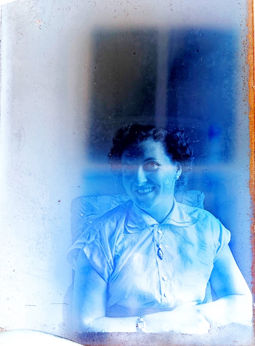 leithlinkz's tweet photo. A few snaps of some 1950s glass slides from an Edinburgh newspaper archive. https://t.co/OE5PKxjoLG