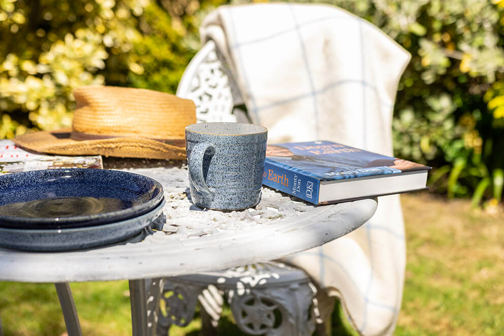 StayAtManorFarm's tweet photo. The Granary has private enclosed garden with patio furniture, a barbecue and a tranquil pond to relax by on long summer evenings #accommodation #selfcatering #holiday #holidays #shortbreak #shortstay #dogfriendly #Suffolk https://t.co/HMWejapZll
