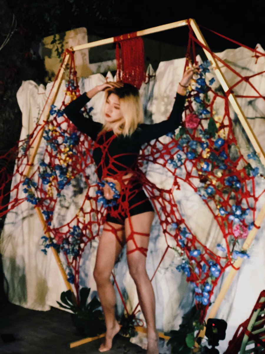 shibari48's tweet photo. butterfly
with
rope
wings https://t.co/Bk5UWm8W1e