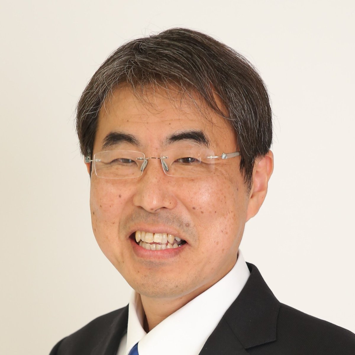 Image for the Tweet beginning: 今月より、豊明市議会議員の武谷としお議員が、国民民主党の仲間に加わりました！

これまで福祉政策に取り組まれてきた経験や、行政書士としての知見を活かし、引き続き地域の皆様の暮らしに寄り添った活動を続けてまいります。

⬇️プロフィール


#国民民主党 #武谷としお 