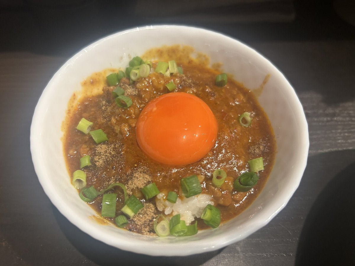 R850I's tweet photo. 麺処 夏海

ズワイ蟹出汁味噌つけめん 中250g 特製
豚魚卵黄ミニカレー

ちょっと食べ過ぎたけど幸せの満腹感！
それにしても旨すぎて笑えてきた😆

いつもありがとう😀
ごちそうさまでした🙏

#赤羽 https://t.co/RngaDDmIdt