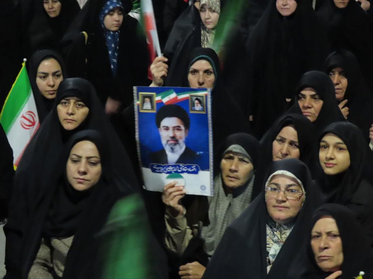 mabkh84's tweet photo. در برابر هر یورش دشمن، این همبستگی، دژی است که از درون با اراده فولادین یک ملت استحکام یافته.
#جانفدای_چایپاره https://t.co/DS3r6nLbo3
