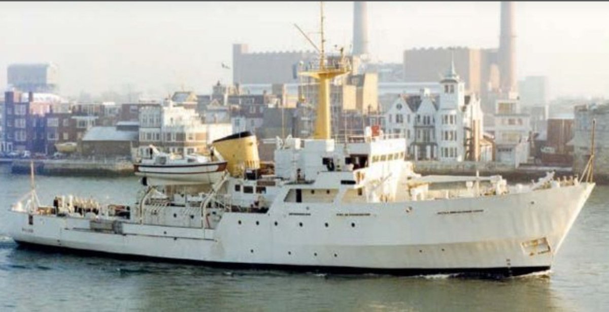Modern Royal Navy tweet media