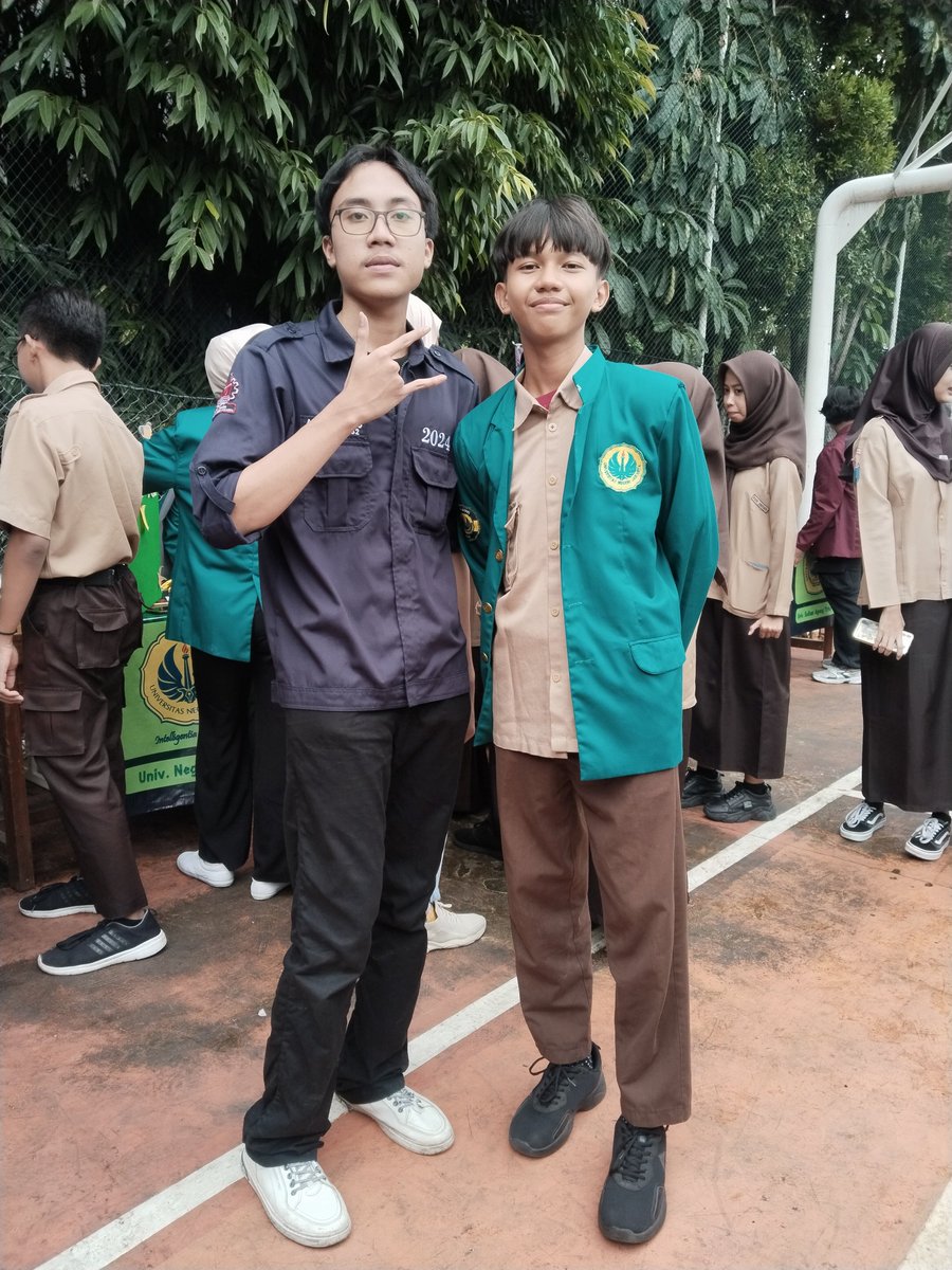 sardo_21's tweet photo. ayoo cil gua masih percaya lu bisa usahain UNJ itu. https://t.co/v4DPEDifrv