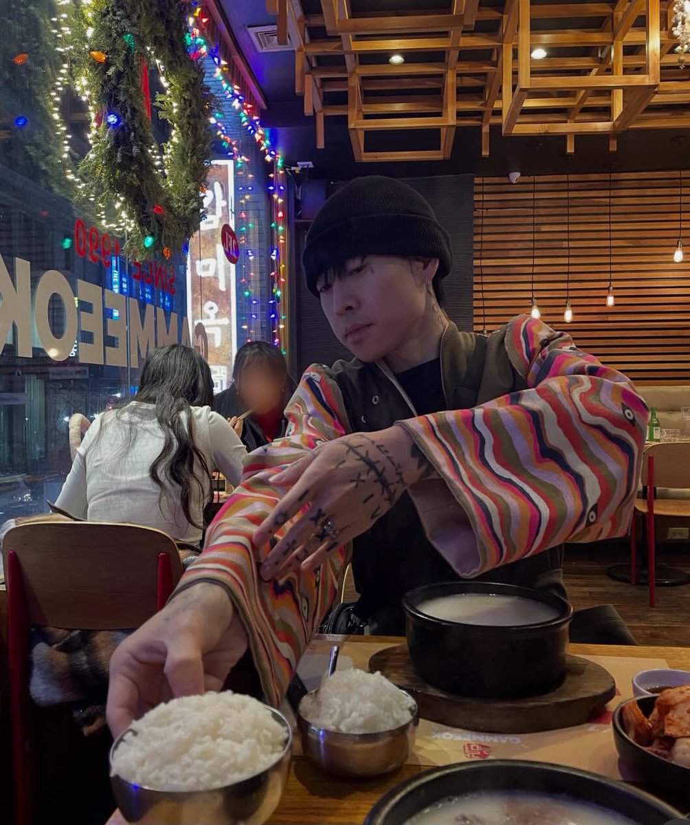 오씻 tweet media