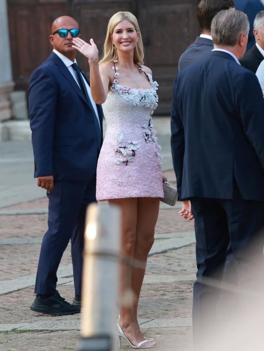 Ivanka Trump RV Q News🇺🇸 tweet media
