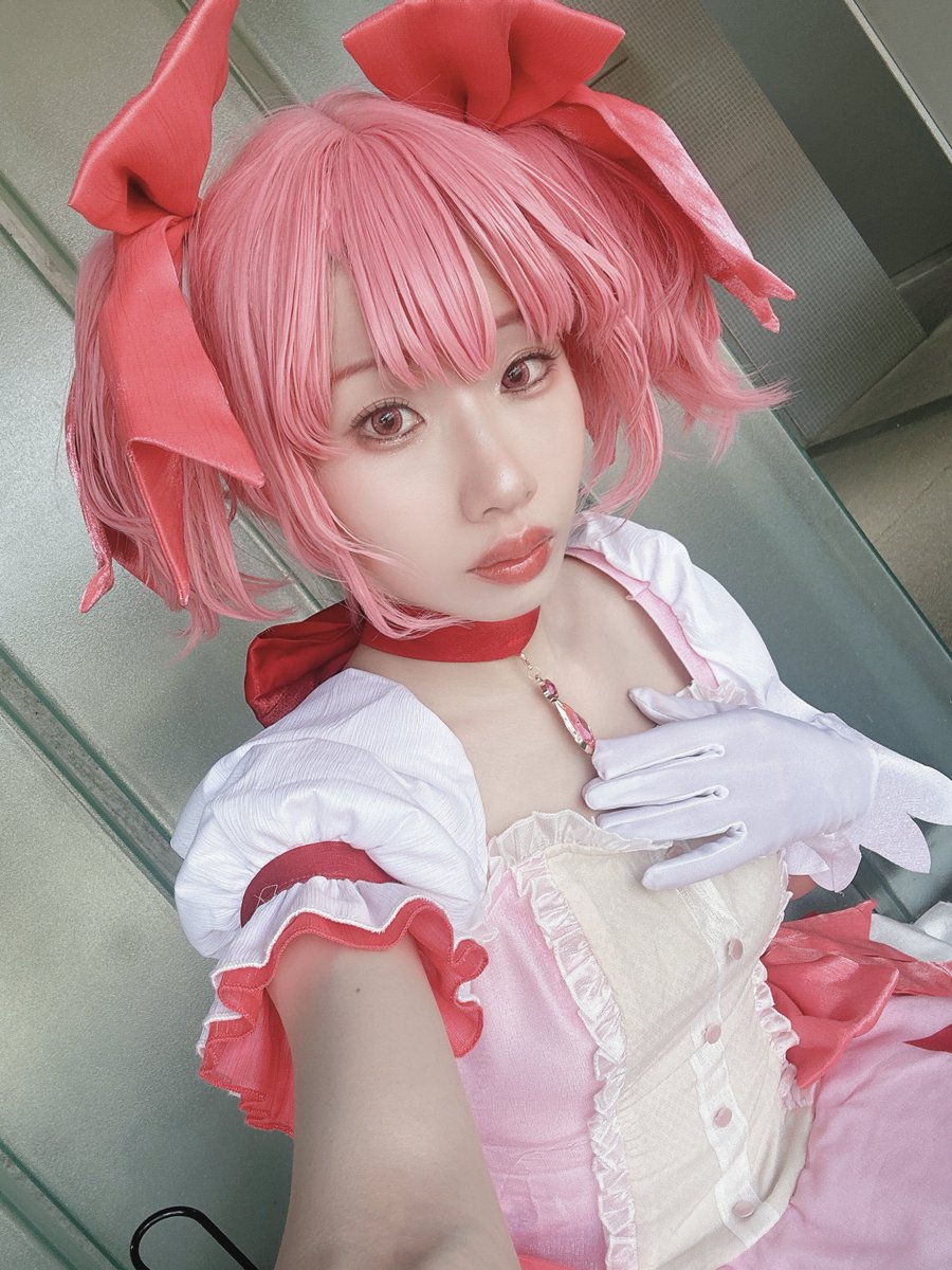 d_kong888's tweet photo. 鹿目まどかした
やっぱりまどかってまどかの夢が詰まった服を着てるからとんでもなく可愛い https://t.co/bdqkHhdJ5p