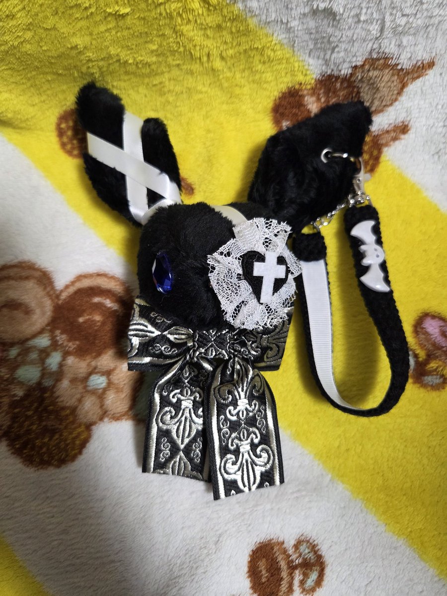 Ryuki_illust's tweet photo. #デザフェス63
戦利品⑤
thirdary様（@thirdary ）の新作うさぎさん🐰ピンクとブルーの瞳の色で迷って鮮やかなブルーの瞳の子をお迎えしました☺ https://t.co/QISge1k1om