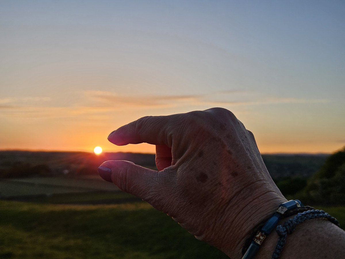 philjjassociate's tweet photo. #sunset #sunday https://t.co/FFHxflY36o