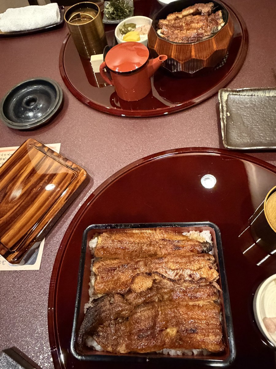 199368y's tweet photo. ええ鰻屋さんきた https://t.co/9k49ai7426