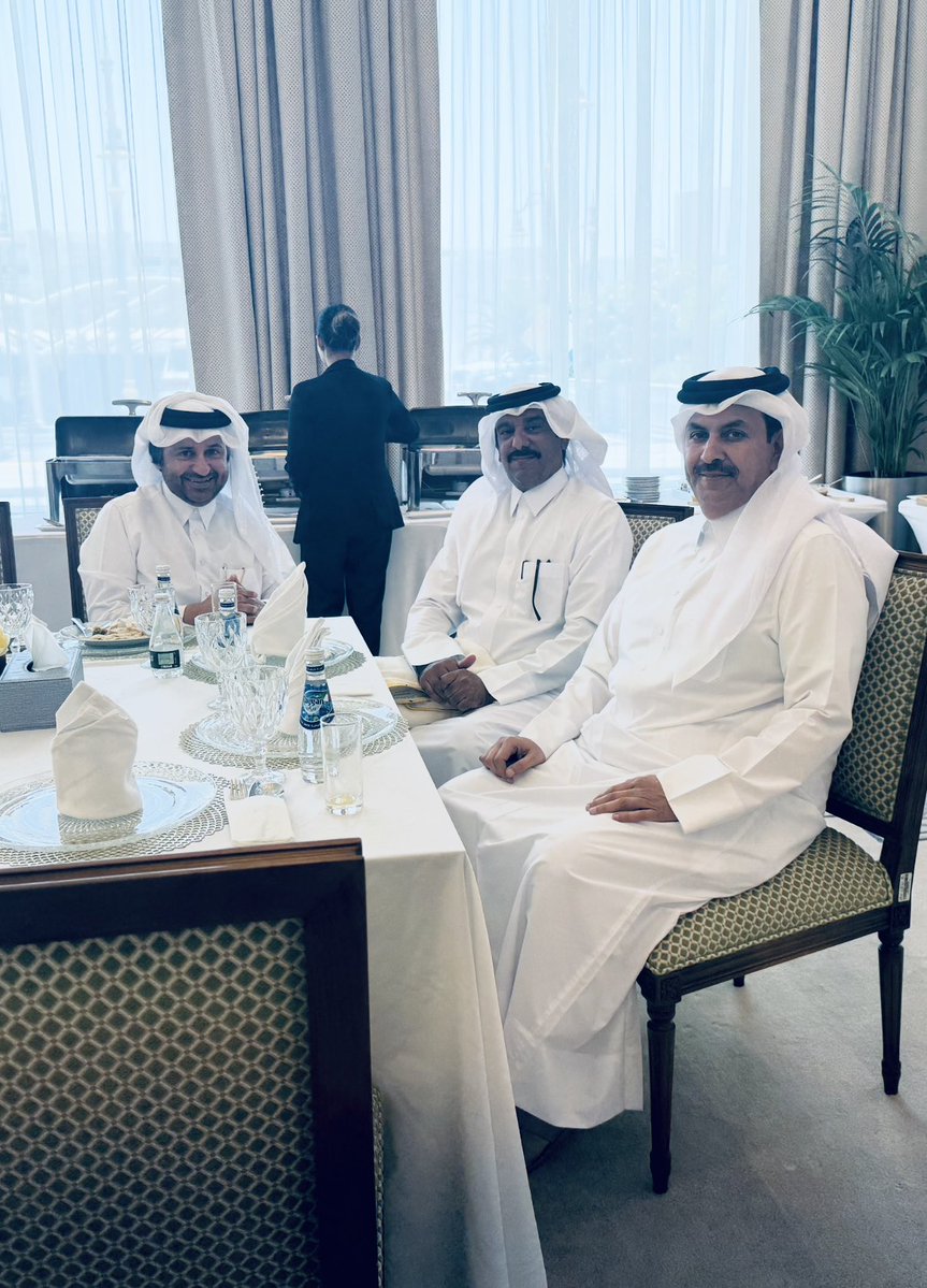 nasserqt's tweet photo. تشرفت اليوم بتلبيةالدعوة الكريمة من مجلس الشورى الموقّر لحضور الجلسة، وذلك بطلب المناقشة العامة لتقرير لجنة شؤون التعليم والثقافة والرياضة حول
تعزيز الدور الاجتماعي والثقافي والقيمي للأندية الرياضية،وسُعِدت بلقاء عدد من أصحاب السعادة أعضاءالمجلس
كل الشكر والتقدير على كرم الدعوة🇶🇦 https://t.co/CtfoqY3b5N