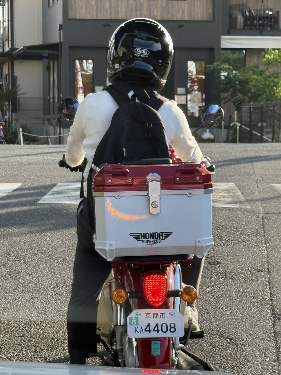 BuddyMusika's tweet photo. 京都市KA4408
いきなり強引に割り込んできた。
危ないったらありゃしない。
法律を守って欲しいよね。 https://t.co/ab38CBJKmT