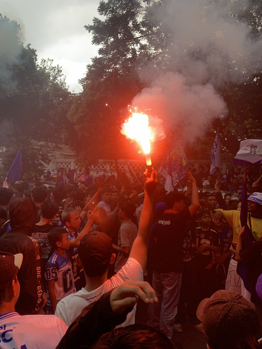 keemptra's tweet photo. arsip perayaan juara 🇬🇦 https://t.co/m6NQBz3nCP