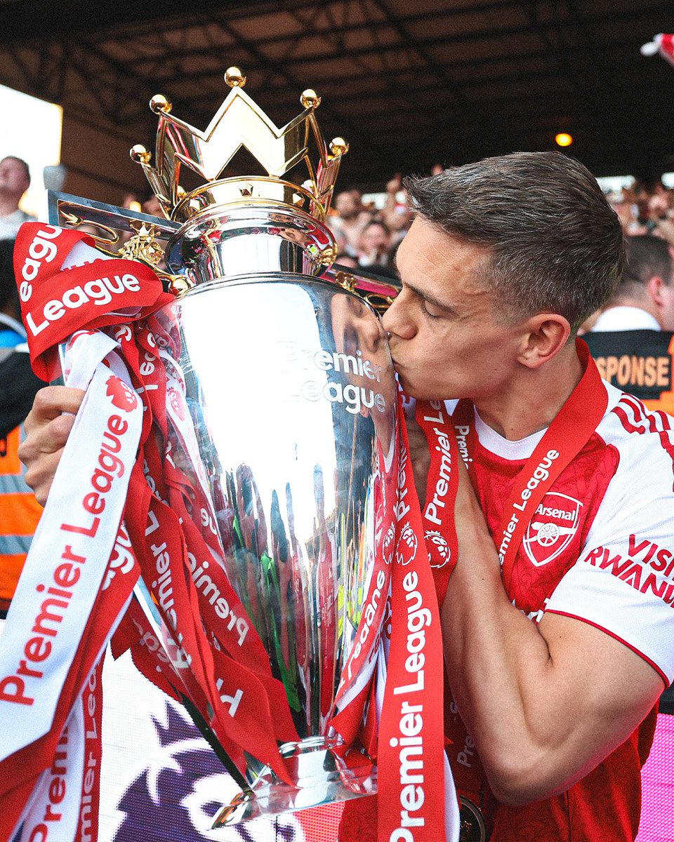 ''Me the Little man'' 🏆🏆🏆 tweet media