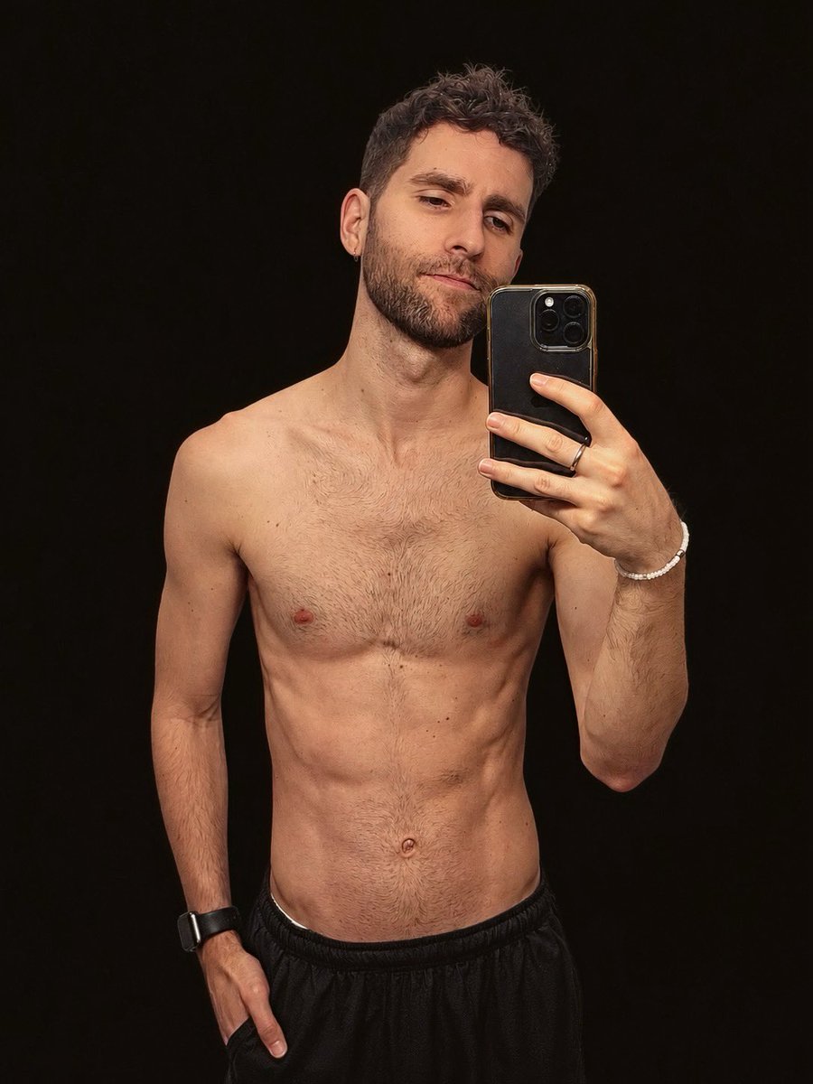 aderknight's tweet photo. Pues ha pasado tiempo
#men #beforeandafter #gym https://t.co/j4tbWiHMFc