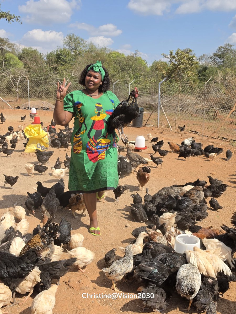 chrissy10charu's tweet photo. HAPPY AFRICA DAY EVERYONE 😊 https://t.co/gSYT4gcHYp