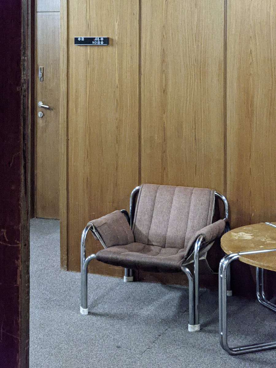 guybrrrush's tweet photo. Národní divadlo, provozní budova (1/2)
#OpenHousePraha https://t.co/vl9ysYJcIB