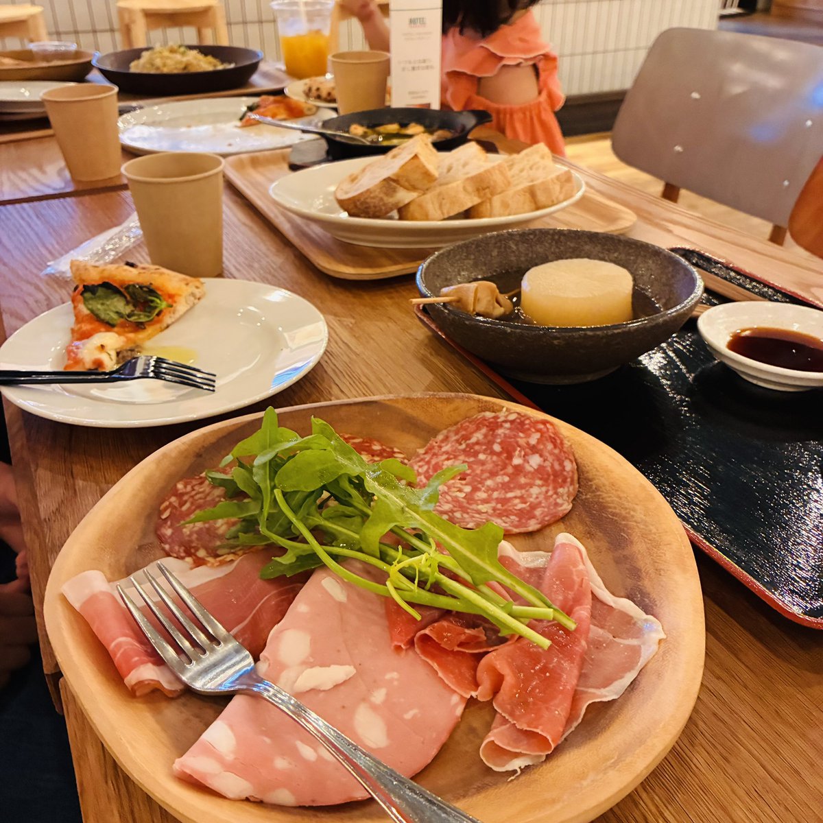 りさ tweet media