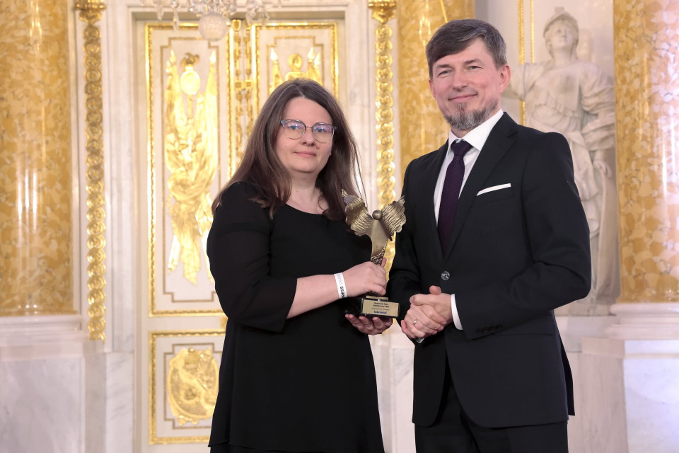 Lukasiewicz_pl's tweet photo. 📌 Sukces Łukasiewicz – INS: „Osobowość Roku 2025” w kategorii Innowacje i nowe technologie trafiała do Dr Katarzyna Antoniak-Jurak

Nasza badaczka została laureatką tytułu „Osobowość Roku 2025” w kategorii Innowacje i nowe technologie w plebiscycie organizowanym przez Kurier Lubelski. To wyróżnienie jest wyrazem uznania dla jej konsekwentnej pracy, zaangażowania oraz wkładu w rozwój społeczności lokalnej na Lubelszczyźnie.
 
Pani Doktor serdecznie gratulujemy i życzymy kolejnych sukcesów, nieustającej inspiracji oraz satysfakcji z realizowanych projektów!