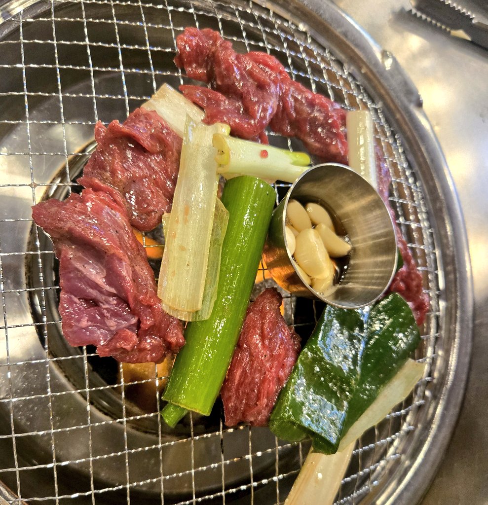 SambaCP's tweet photo. ラストナイト🥓😭

마지막 밤🥓😭 https://t.co/LaWWzZ5OkR