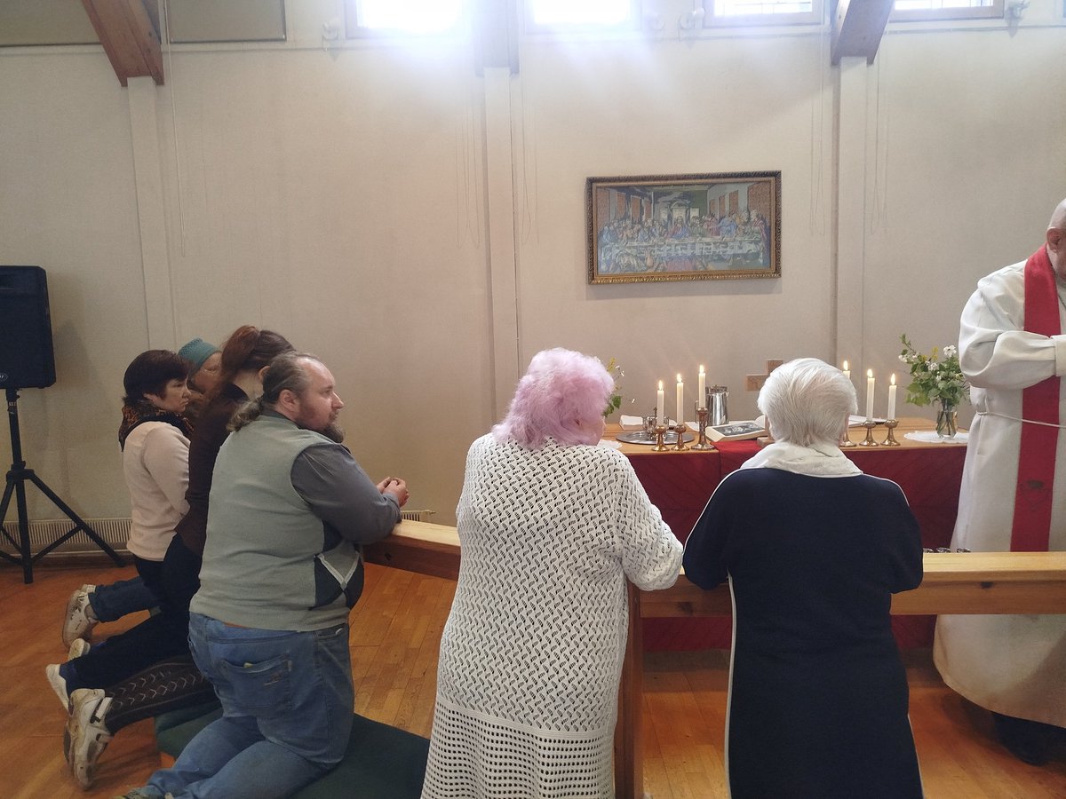 LutherRus_Blog's tweet photo. Feast of the Pentecost Worship service at the Church of Sortavala ⛪🔥

Праздничное Богослужение в день Пятидесятницы в сортавальском приходе ⛪🔥 https://t.co/MXErdWCOHH