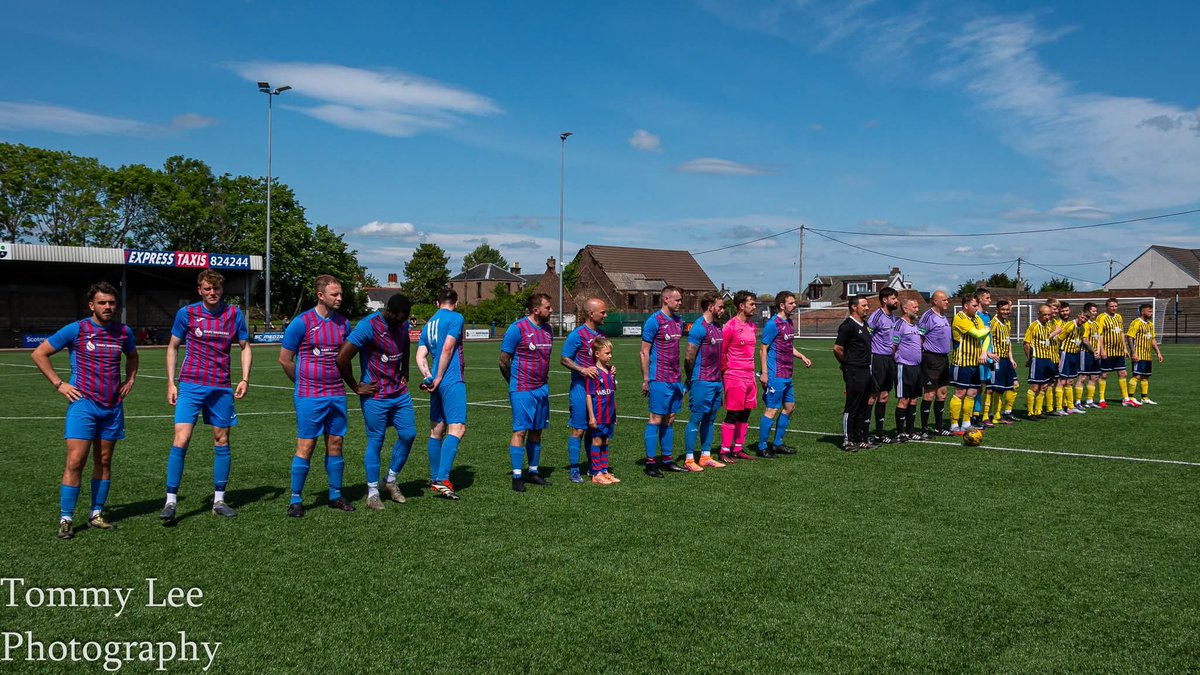 TommyLeephotos's tweet photo. @ferniebahce 4 @MuriestonUtd 3.
Photos from yesterdays @ScotAmFAEastS JST Electronics Sunday East of Scotland Amatuer Cup Final at Newtown Park, Bo'ness.
@ScotAmFA @LeafaOfficial @scottish_aff
https://t.co/RfDE6W1C2T https://t.co/xeHmNnyxw6